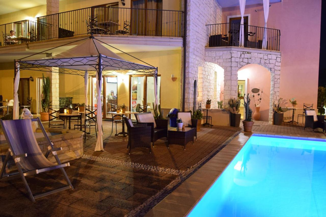 Residenza Le Due Torri Aparthotel Riva del Garda Exterior foto