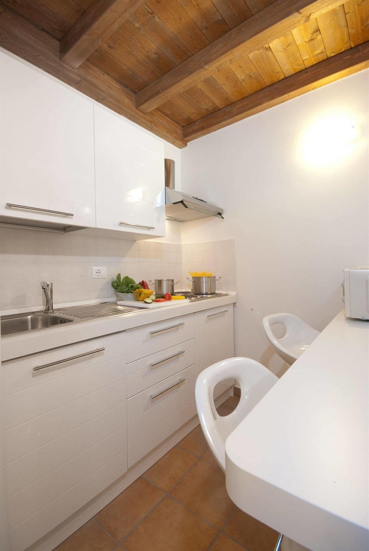 Residenza Le Due Torri Aparthotel Riva del Garda Exterior foto
